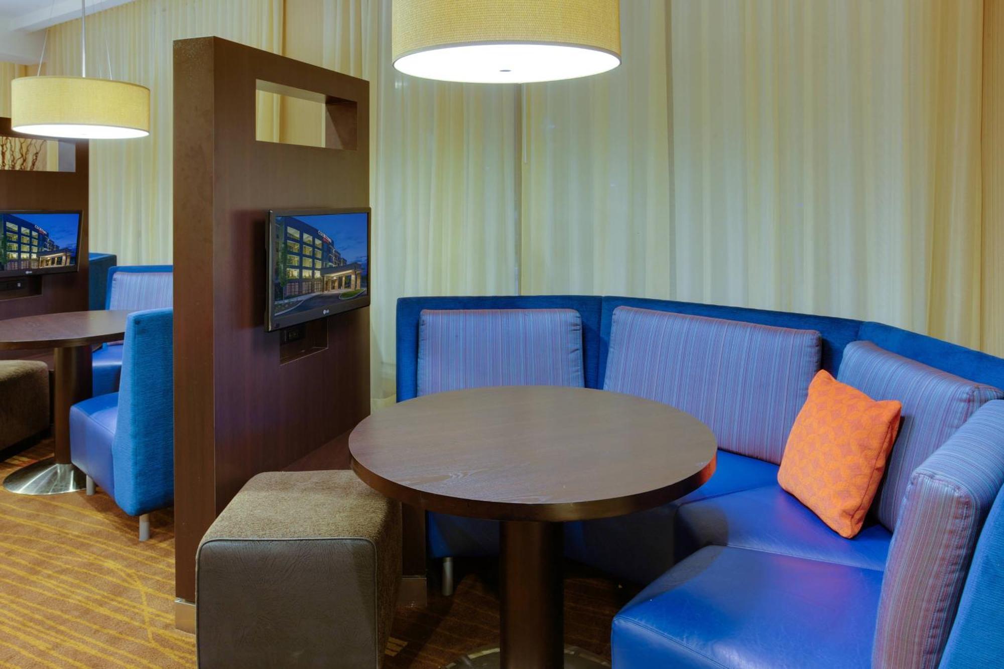 Courtyard By Marriott Pittsburgh North/Cranberry Woods Hotel Cranberry Township Kültér fotó