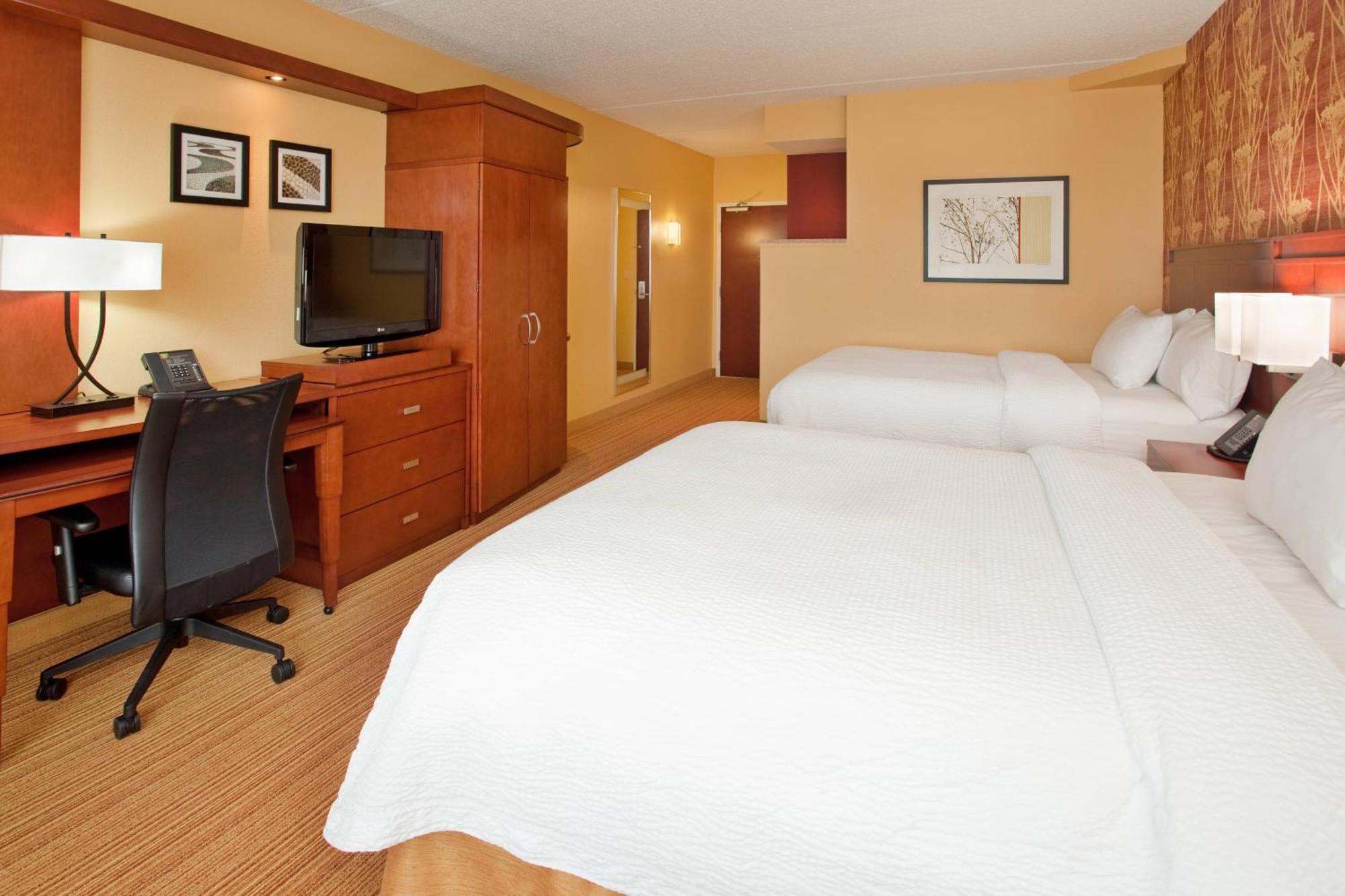 Courtyard By Marriott Pittsburgh North/Cranberry Woods Hotel Cranberry Township Kültér fotó
